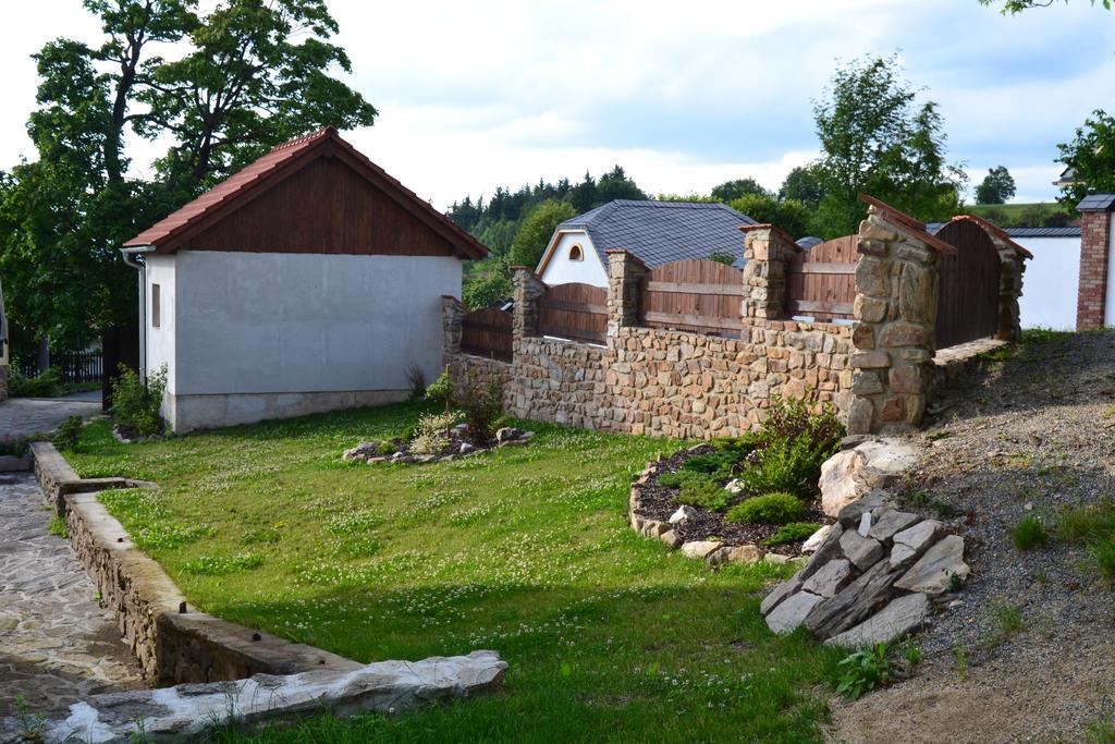 Na Hajence Guest house Bystrice nad Pernstejnem
